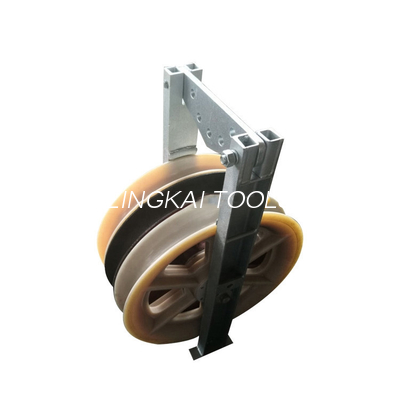 polea de nylon del bloque de la polea acanalada del rodillo de arriba del cable de la transmisión del diámetro grande de 822m m con tres ruedas
